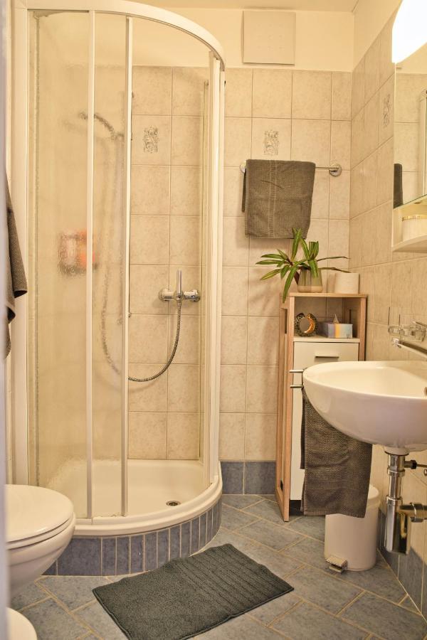 Zentrale Wohnung In St. Moritz Mit Grossem Balkon Exterior photo